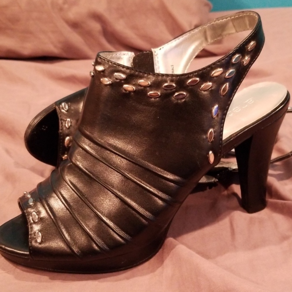 Bootie slingback
